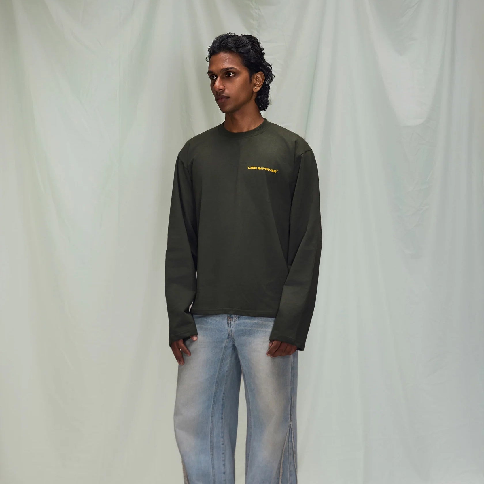 FULL SLEEVE T-SHIRT IN OLIVE GREEN