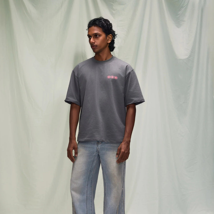 LIES IN POWER T-SHIRT IN GREY