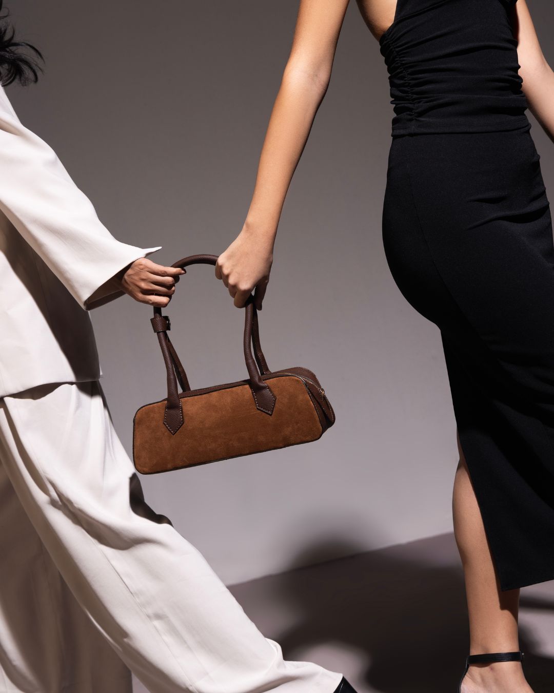 THE BAGUETTE - SUEDE BROWN