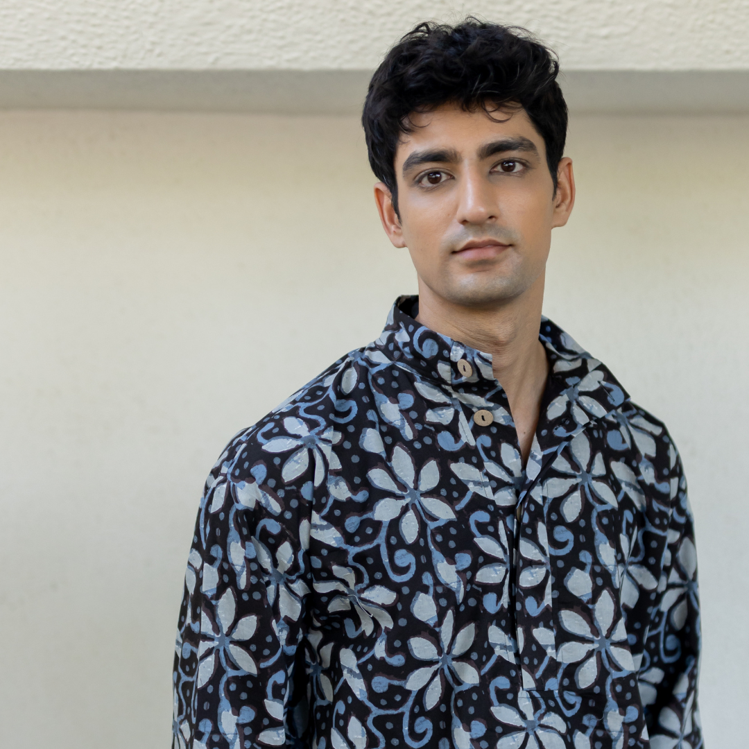 BATIK GATHERED HEM SHIRT