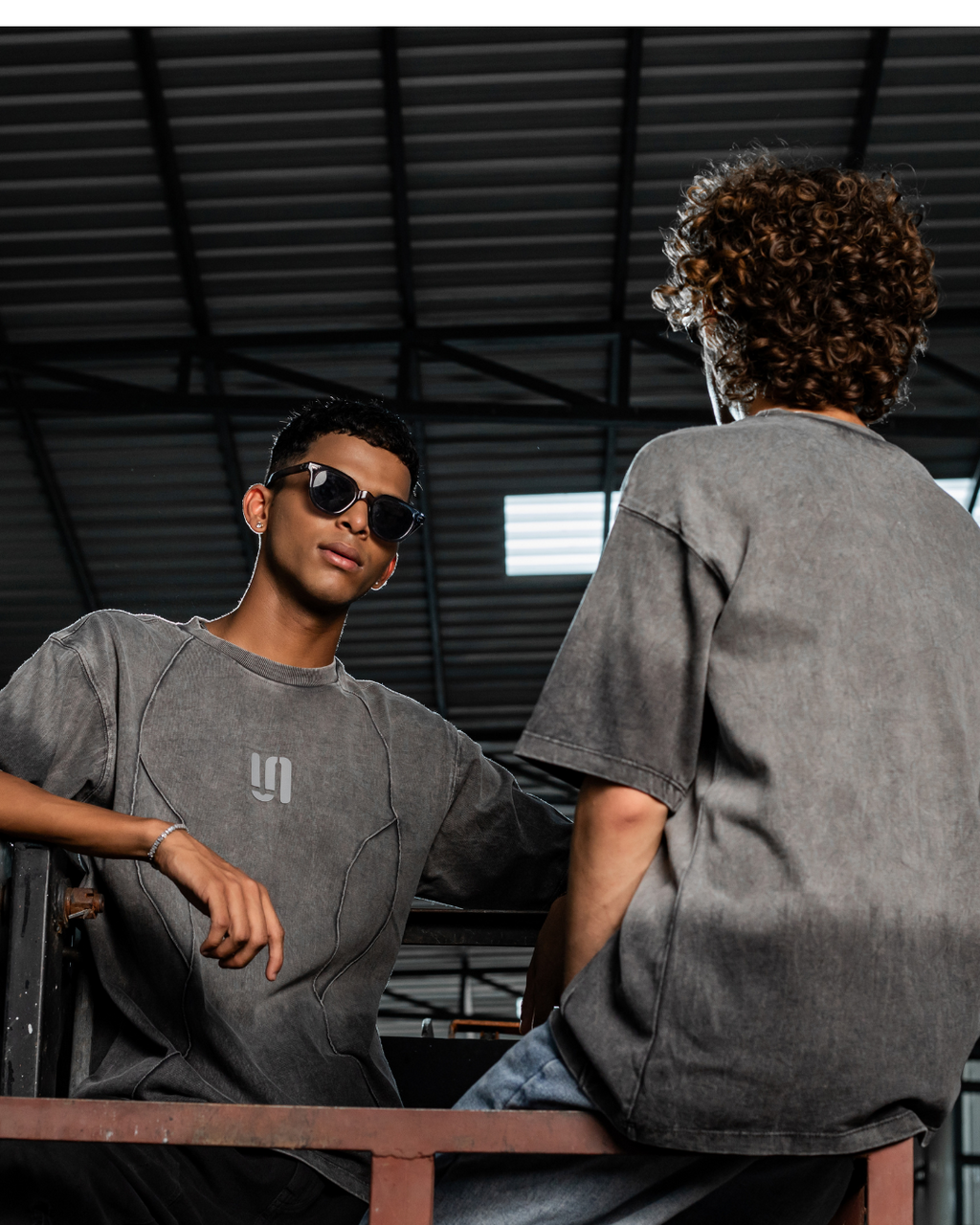 GREY THREADBARE TEE