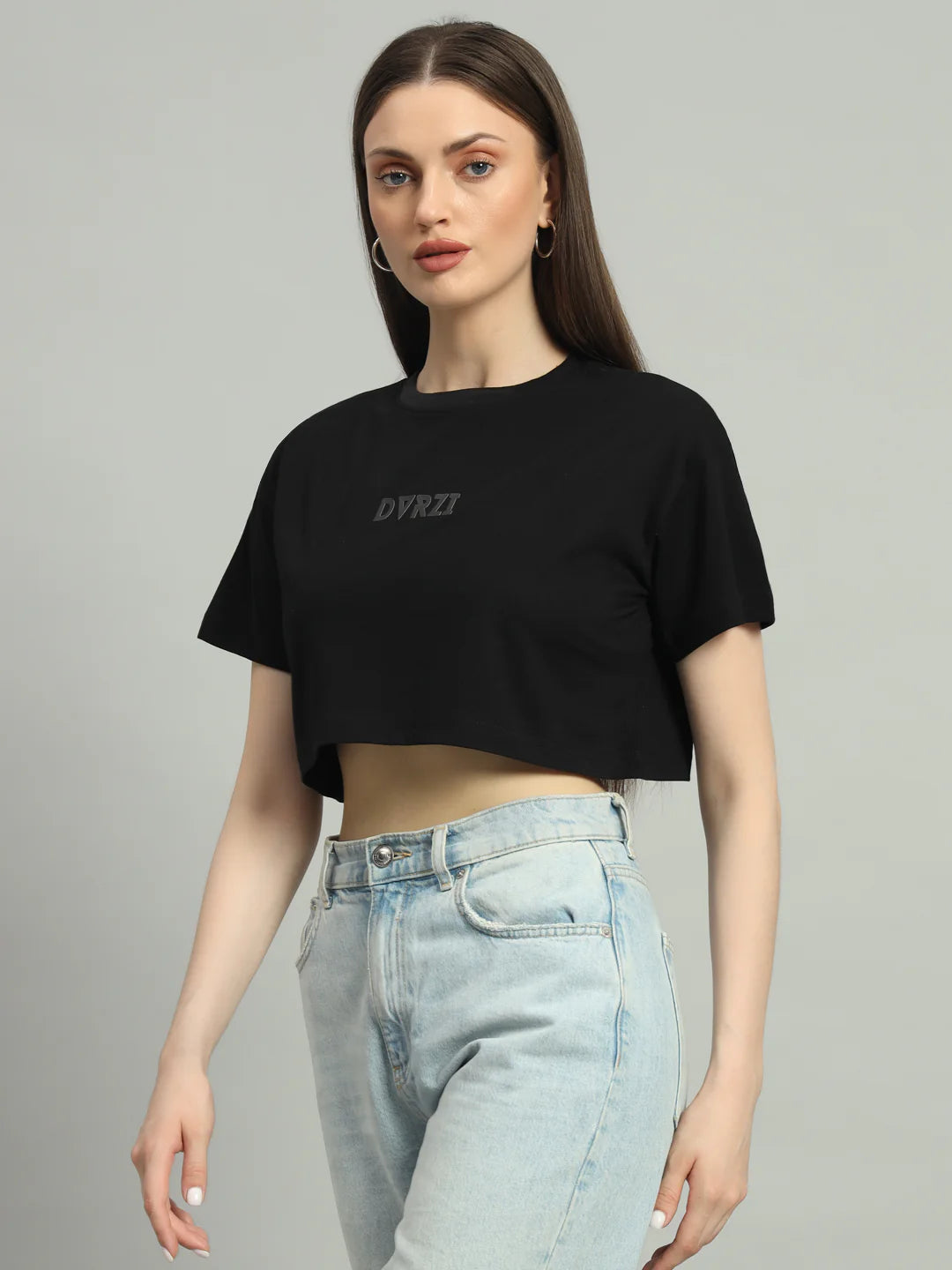 Black cropped T-shirt with short sleeves and subtle DVRZI chest logo
