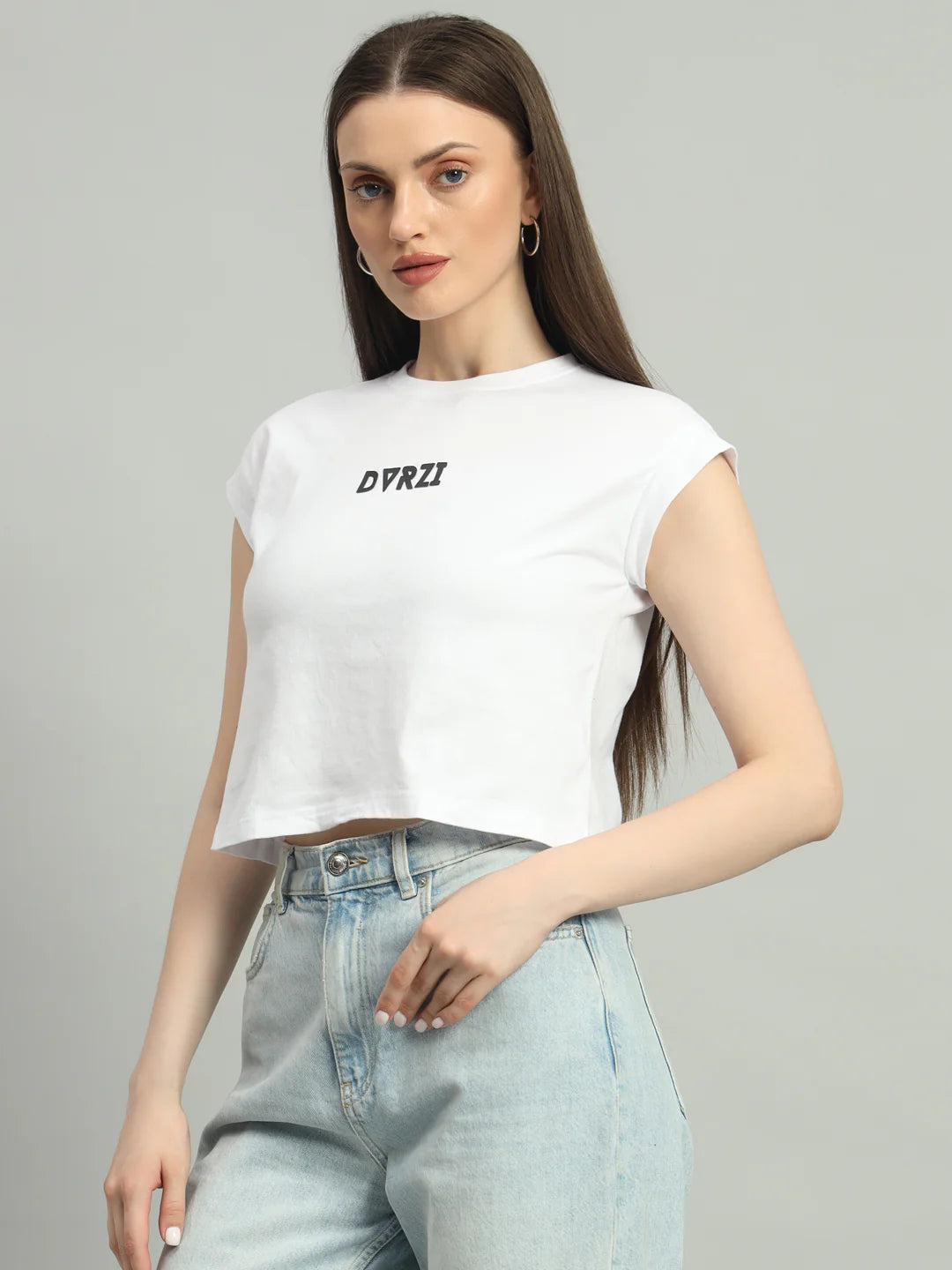 White cropped short-sleeve tee with DVRZI logo, fitted silhouette