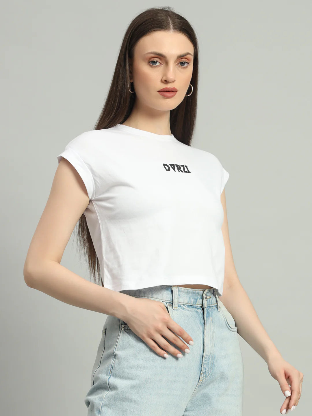 WHITE SIGNATURE SHORT TEE