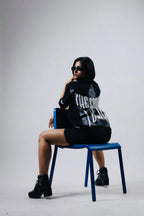 THE CROWN I DESERVE OVERSIZED BLACK TEE