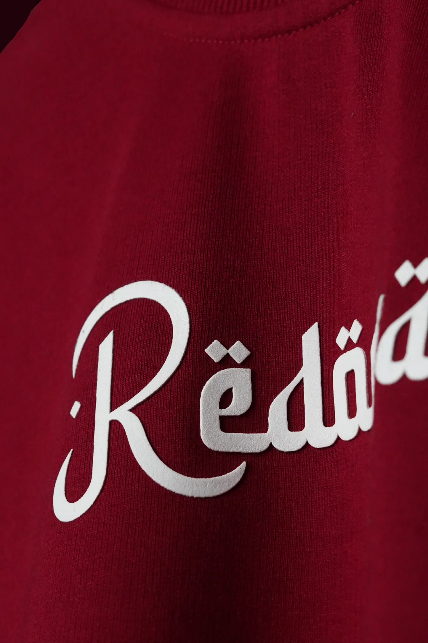 ARABIC (CRIMSON RED)