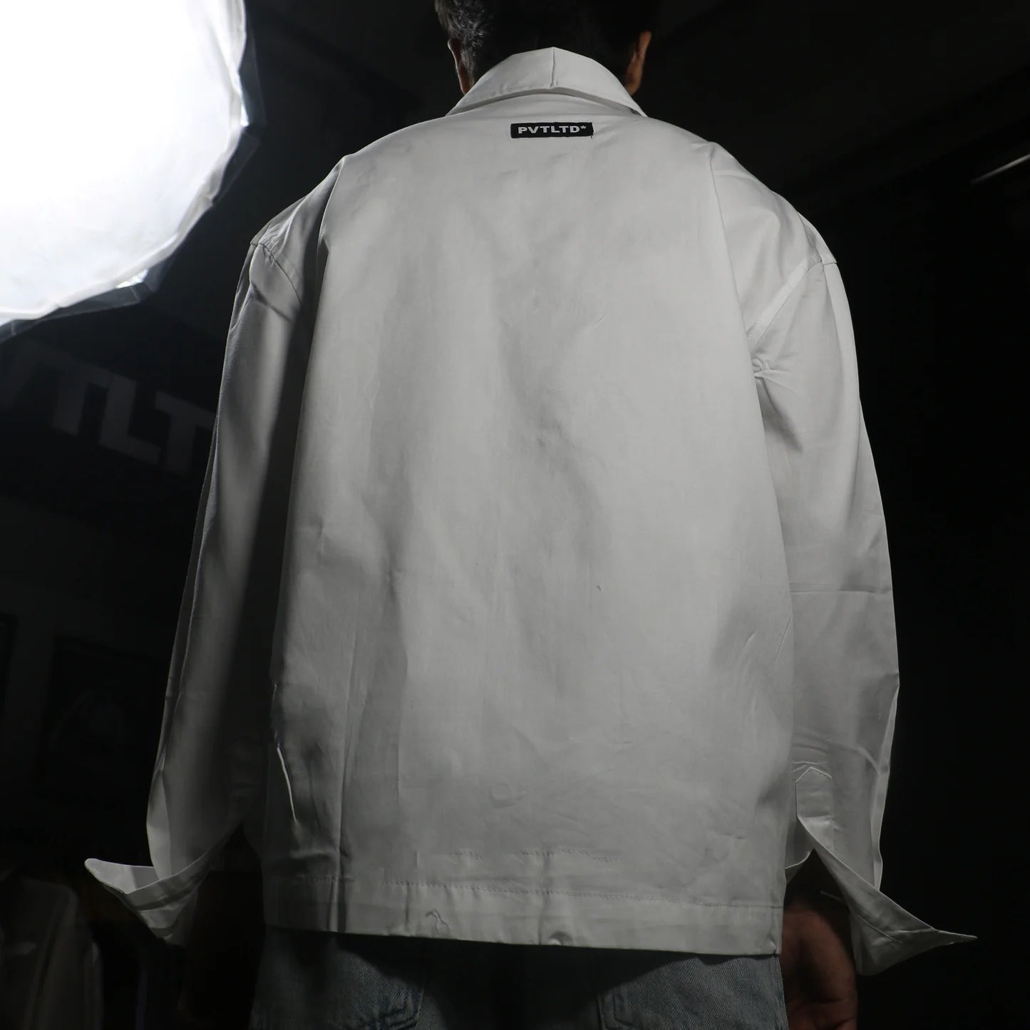 CLASSIC WHITE BOXY SHIRT