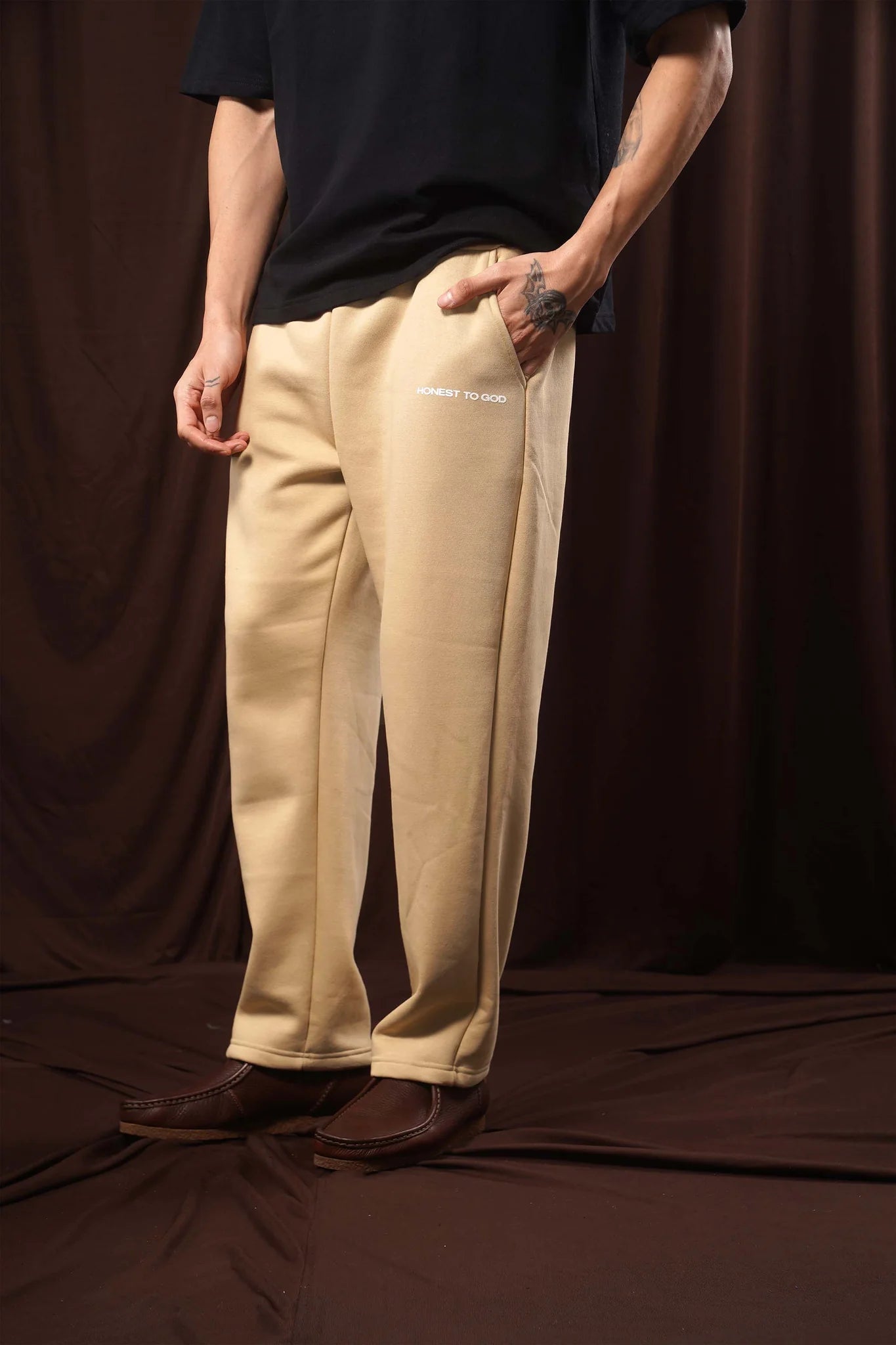 KHAKI CREAM STRAIGHT LEG SWEATPANTS
