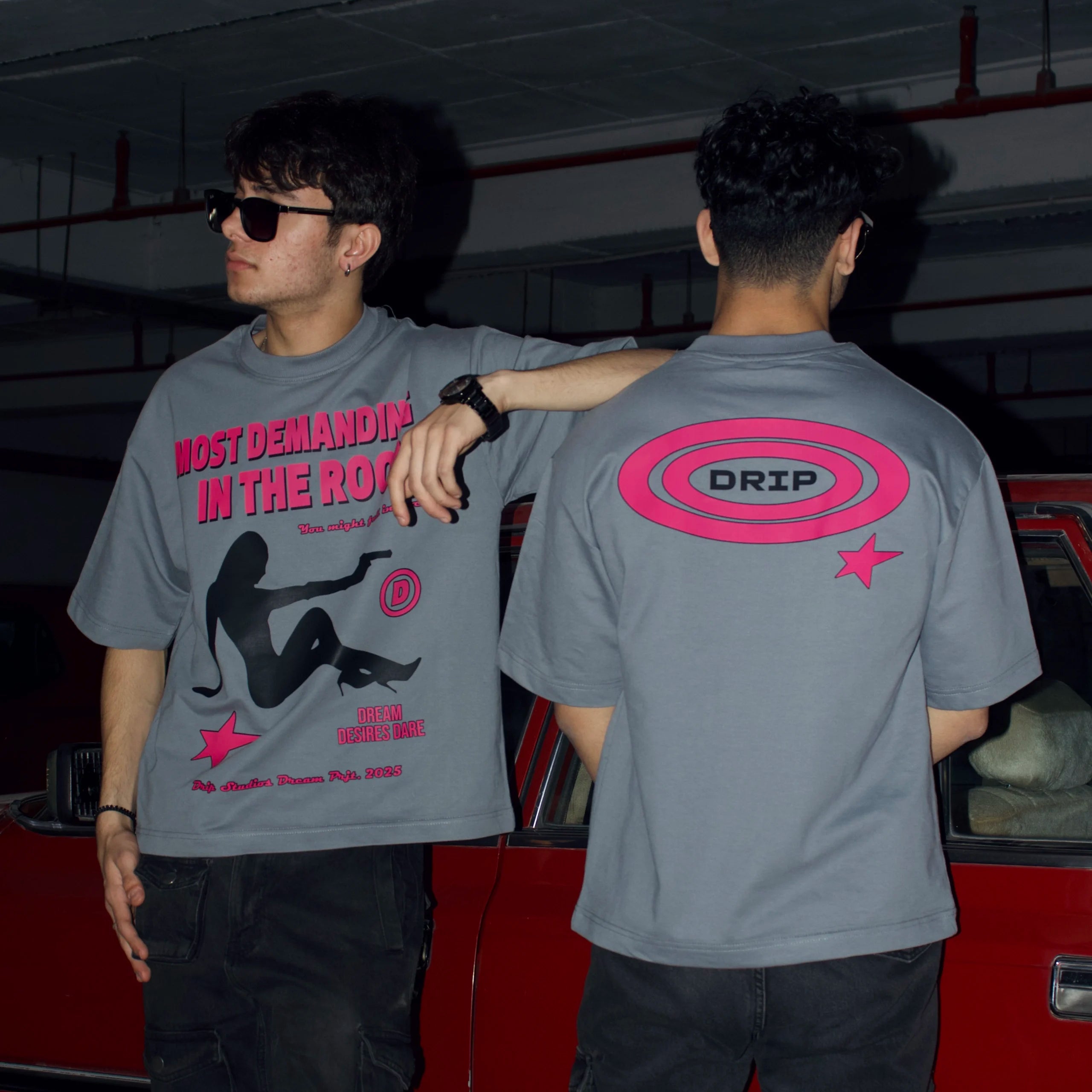 DEMANDING TEE