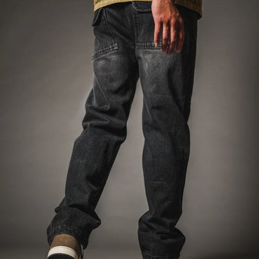 LOOSE FIT JEANS WITH KNEE PANEL DETAIL