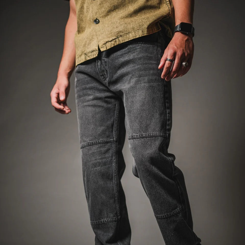 LOOSE FIT JEANS WITH KNEE PANEL DETAIL