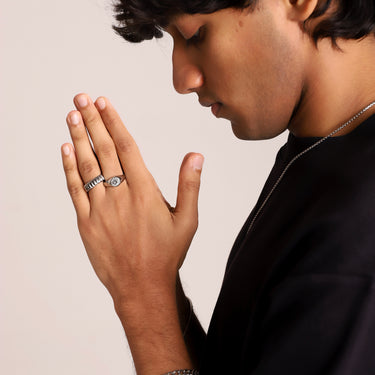 SIGNET RING