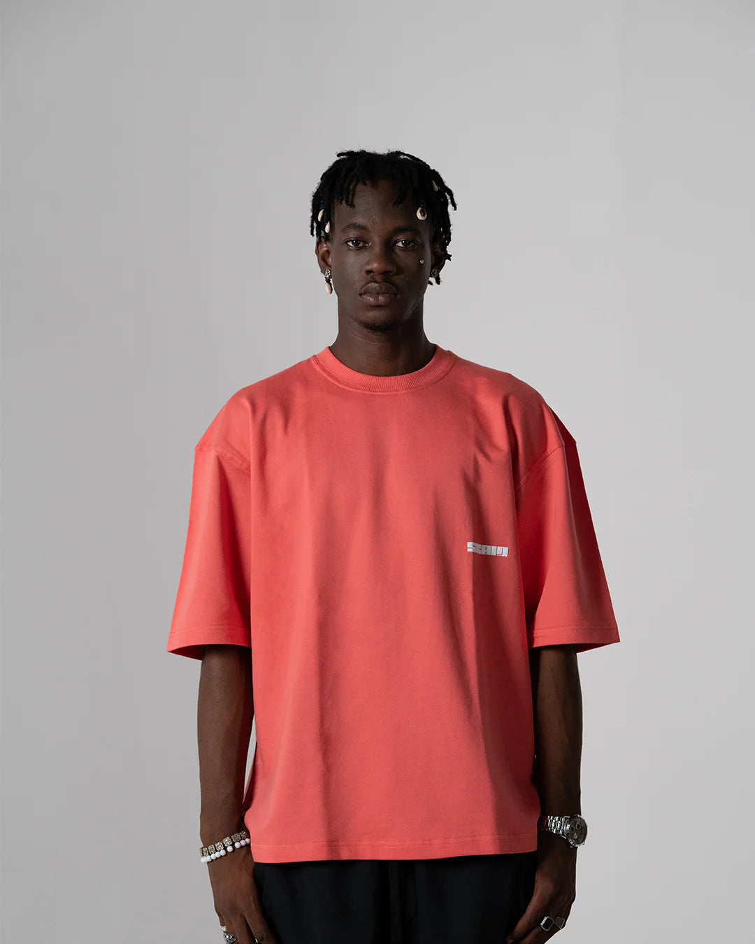 Watermelon coral solid T-shirt, crew neck, short sleeves, small chest logo