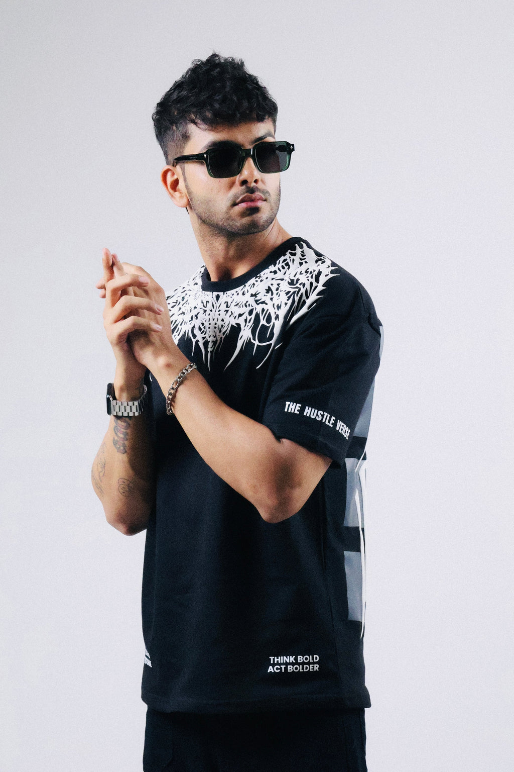 THE CROWN I DESERVE OVERSIZED BLACK TEE