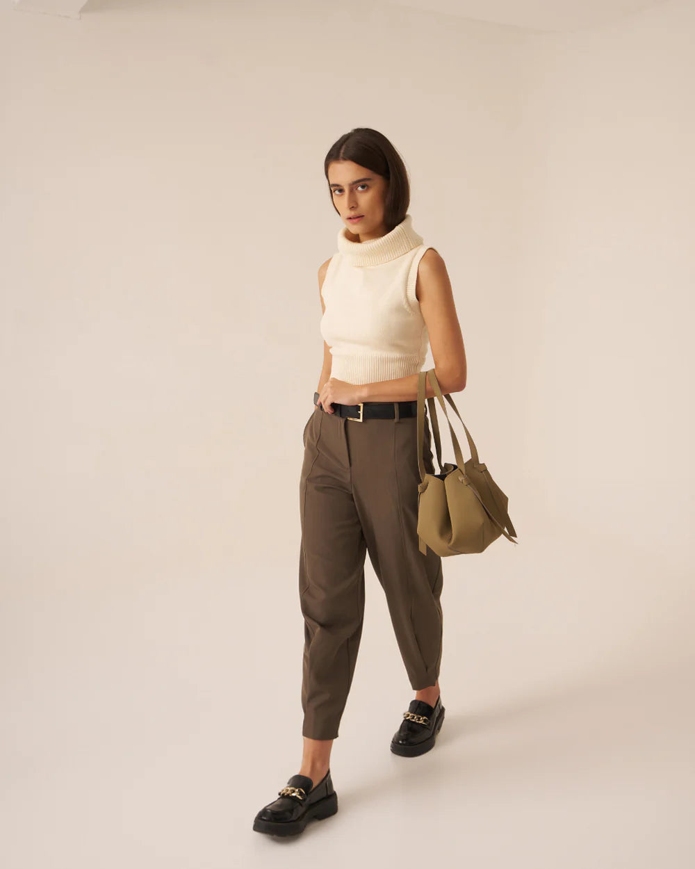 Olive compact drawstring tote bag with short handle straps
